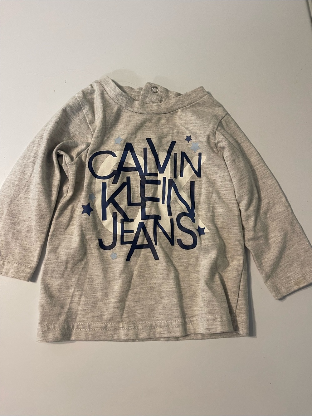 Calvin Klein Jeans Kids Long Sleeve Tee - Light Gray with Navy Logo
